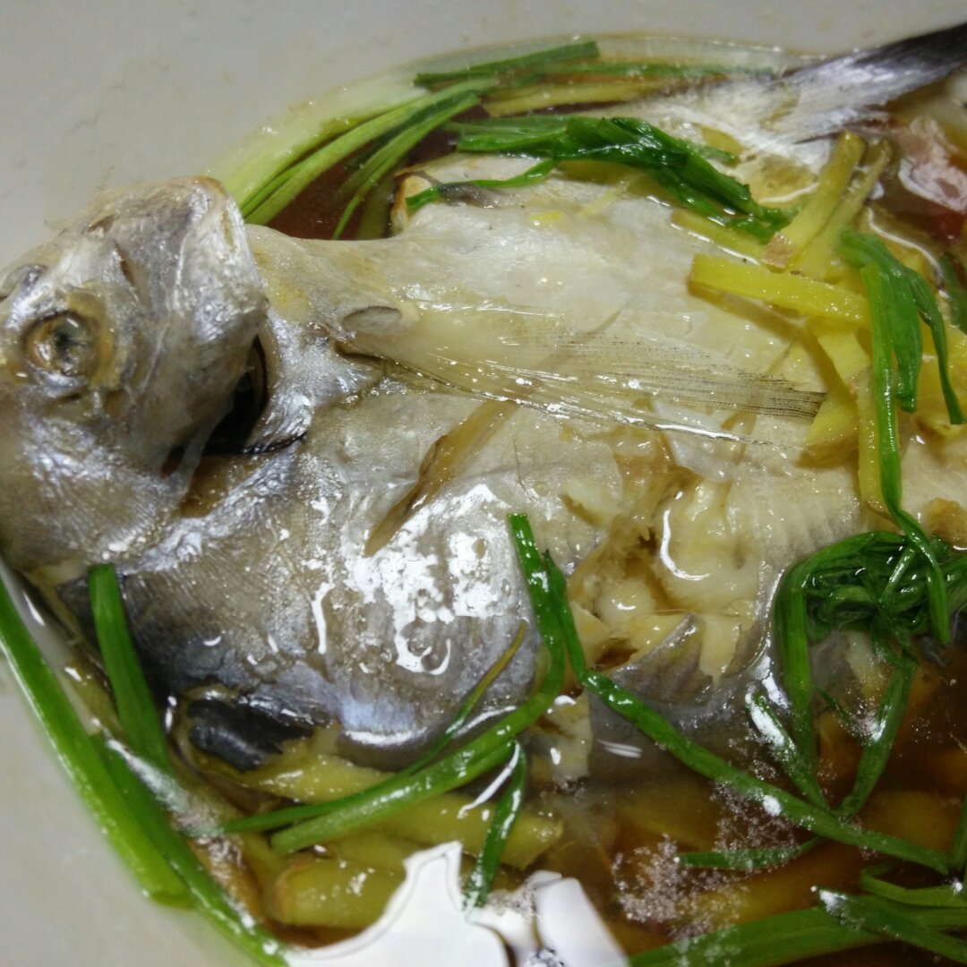 简单快手清蒸鲳鱼