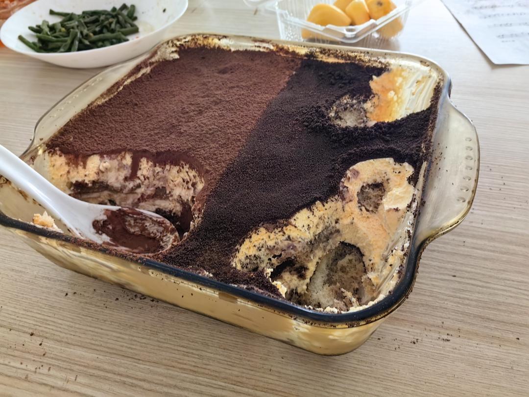 在欧洲学会的经典版提拉米苏