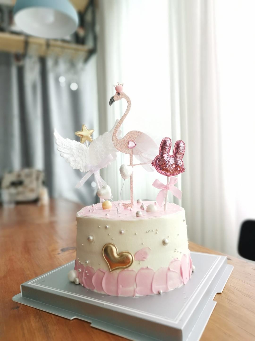 磕蛋糕的日子里……