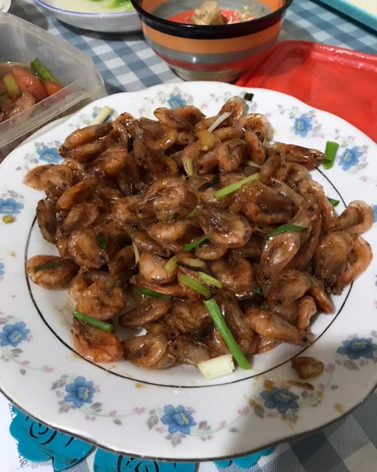 油爆河虾