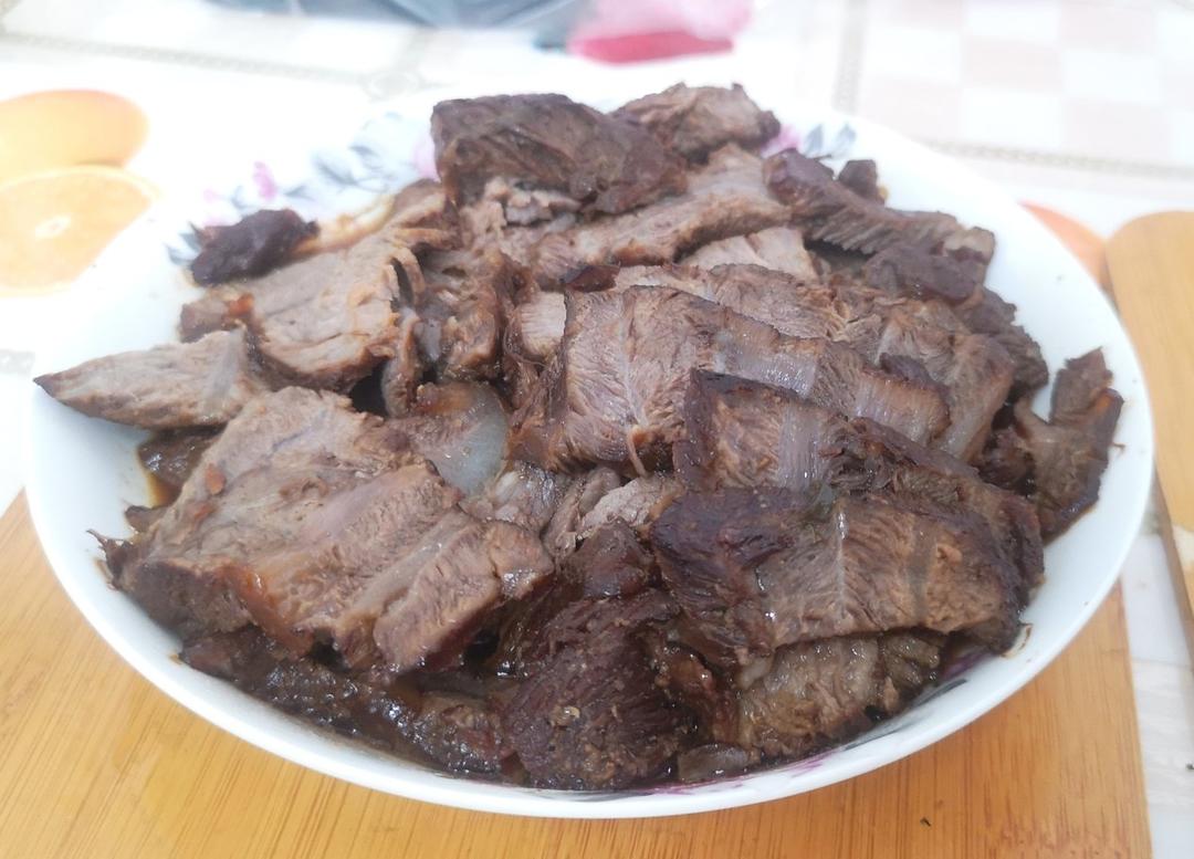卤牛肉