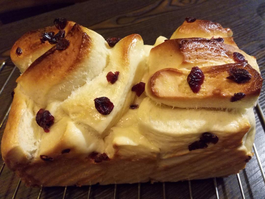 消耗淡奶油的超软北海道手撕面包——椰蓉和巧克力很搭哦~