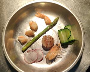 香煎带子海鲜墨鱼汁炖饭的做法 步骤10