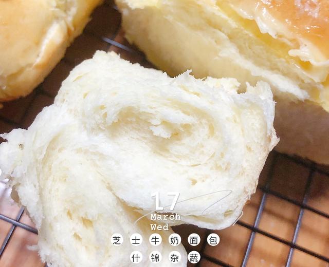 宝宝辅食：无盐无糖奶酪面包（11m+）