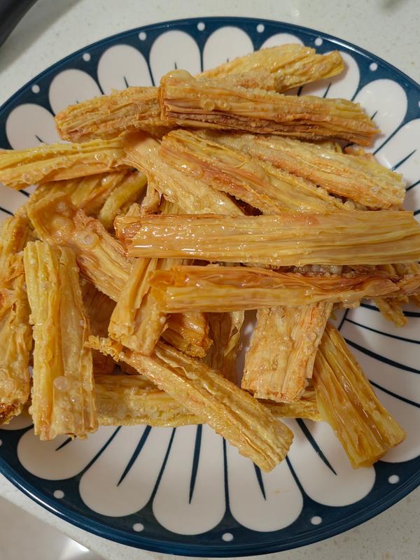 【油炸腐竹(支竹,简单的火锅配菜)图片】Star-y_下厨房