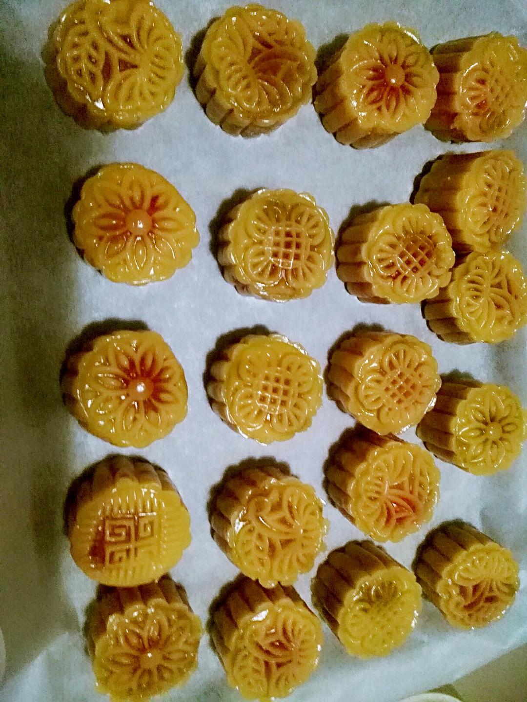 广式月饼——蛋黄莲蓉月饼