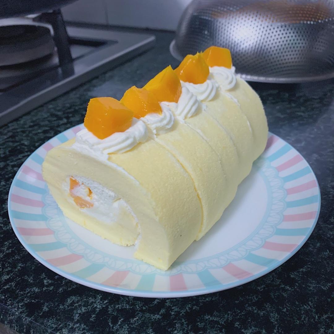超详细的瑞士卷奶油蛋糕卷原味蛋糕卷的制作方法 饱满不掉皮不开裂（附模具换算方法）
