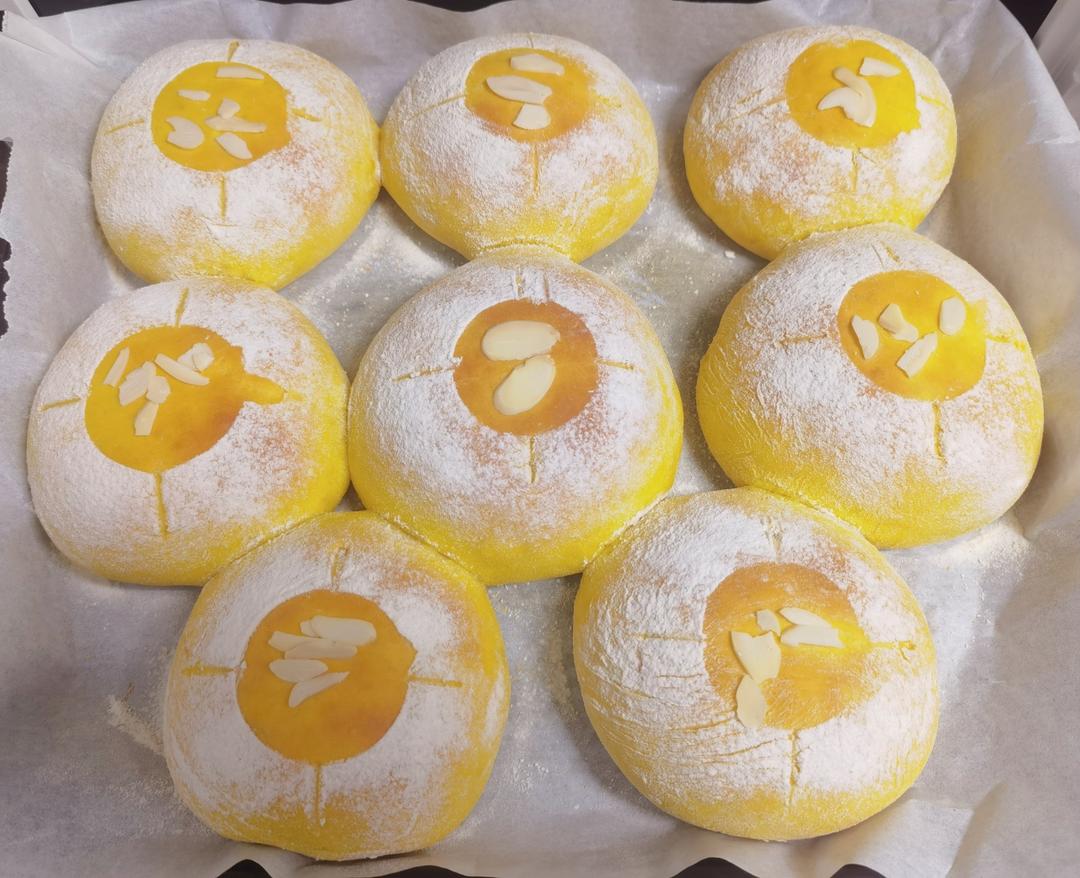 南瓜乳酪软欧包