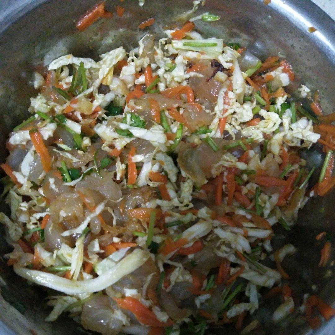 白菜心拌海蜇皮