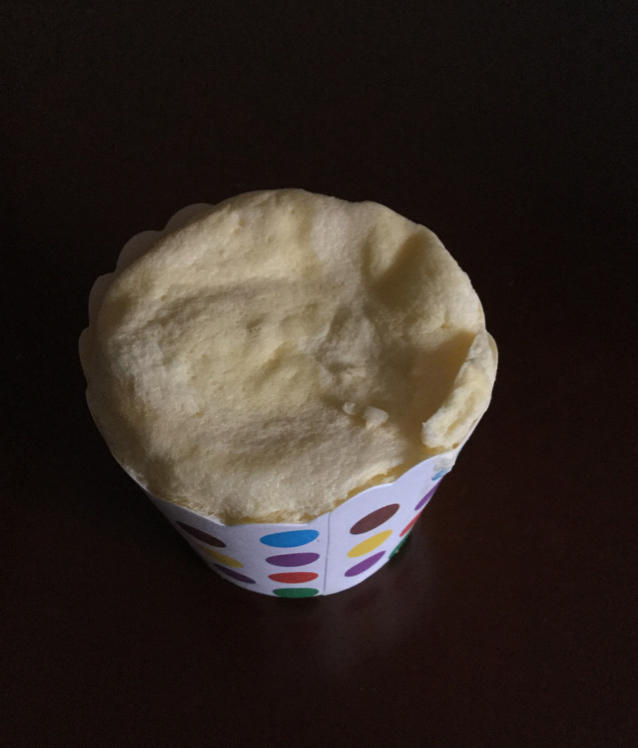 软绵绵戚风纸杯蛋糕