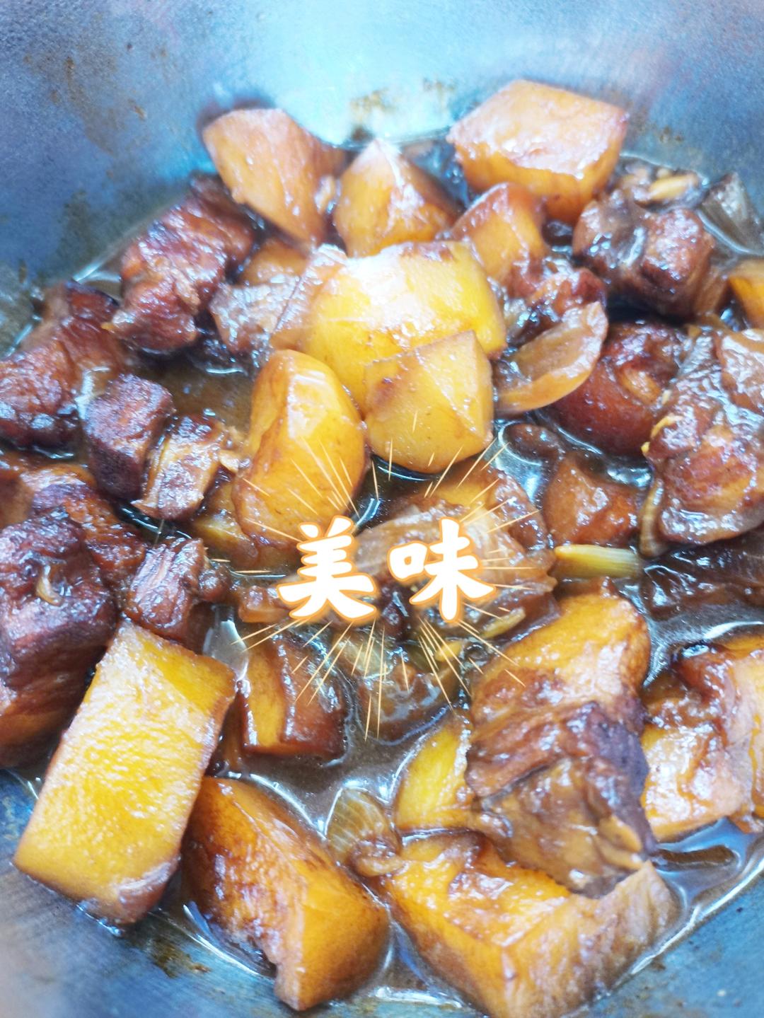 红烧肉炖土豆（丝毫不腻）