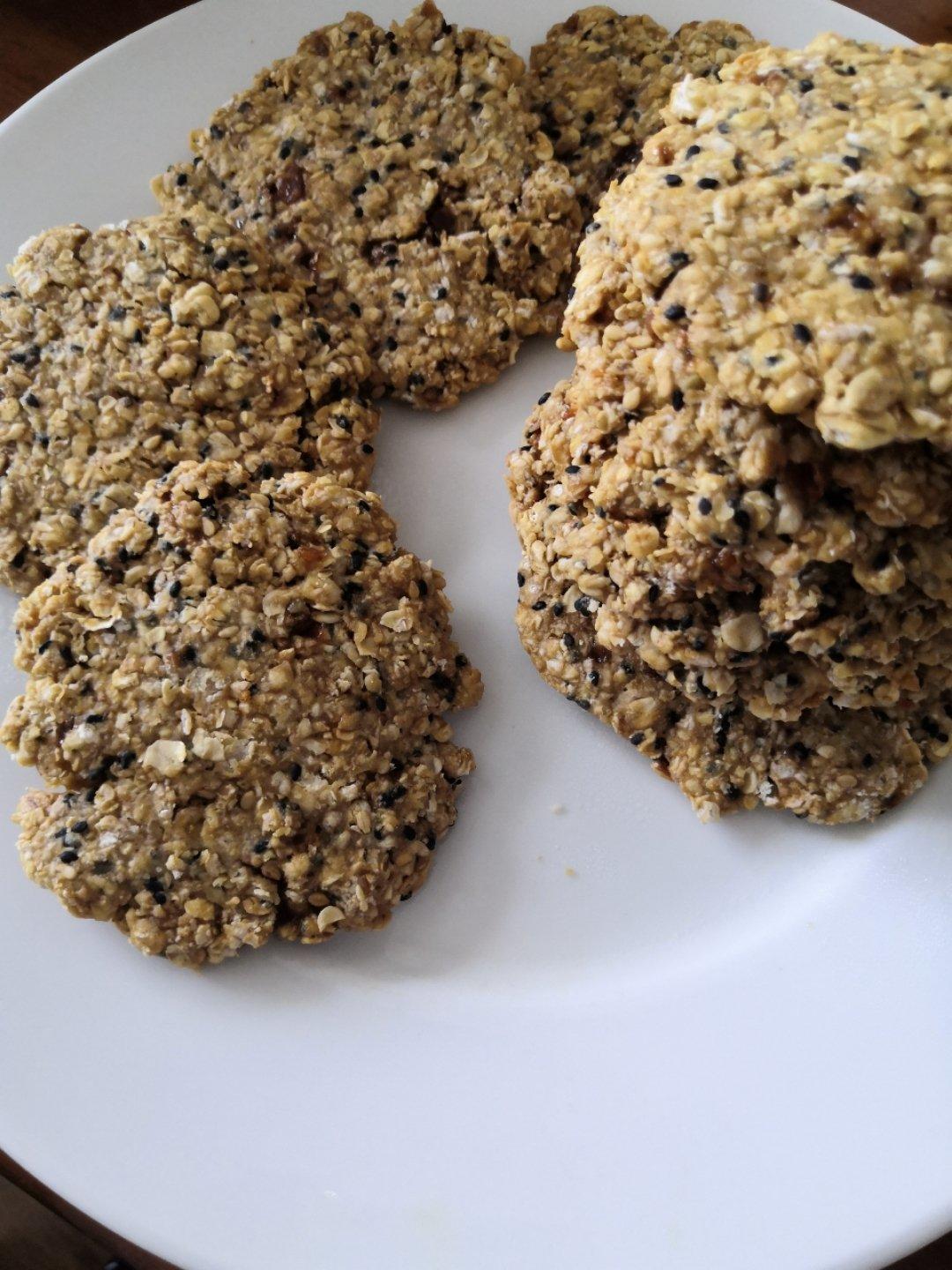 素食:有机燕麦芝麻大饼干