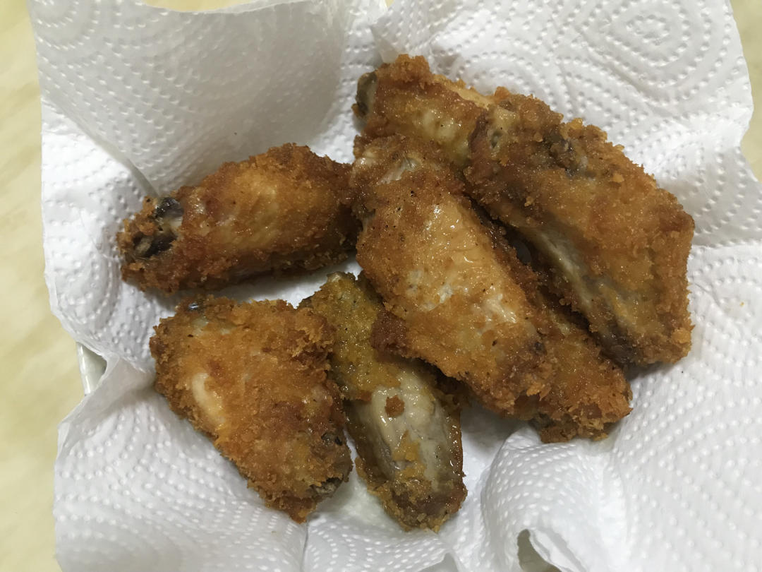 炸鸡翅中（黄金面包糠鸡翅中）