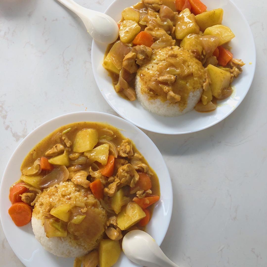 咖喱鸡肉饭