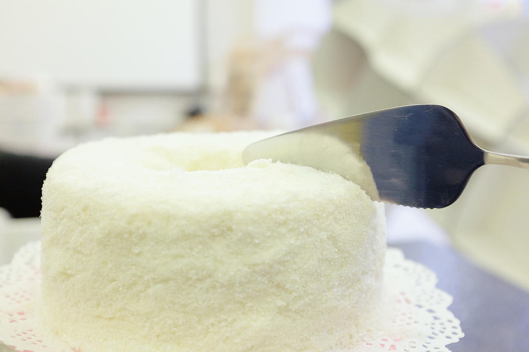 云朵般柔软--椰香天使蛋糕