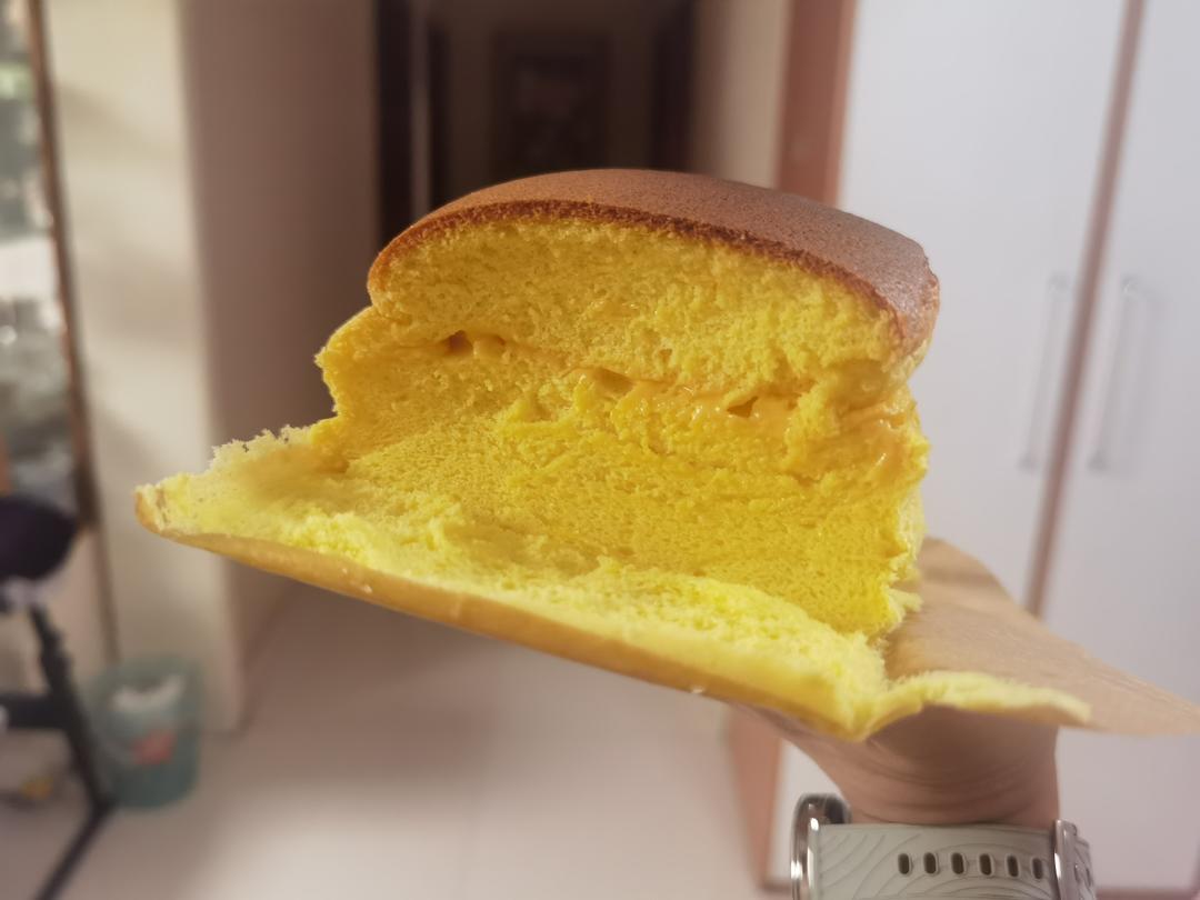 堪比柯基屁股
爆浆芝士🧀古早蛋糕