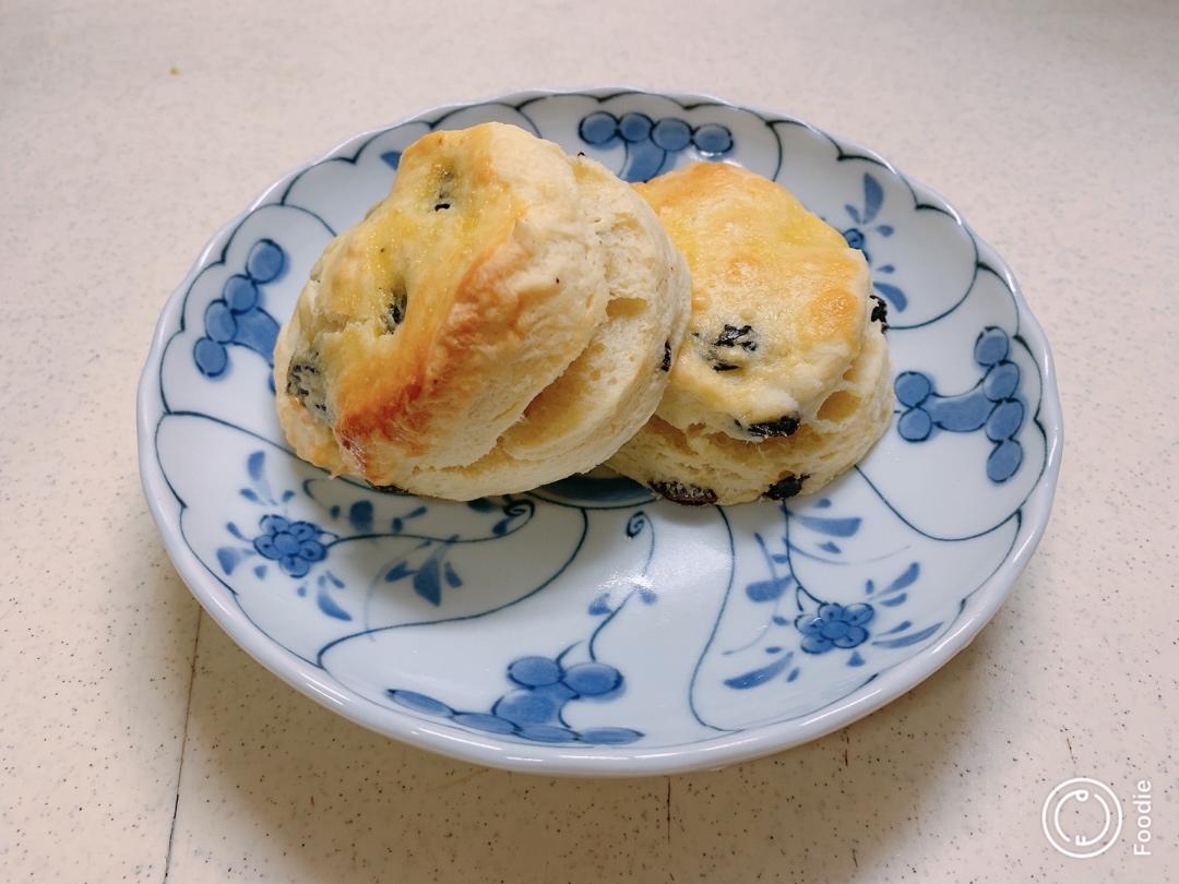 超级松软完美裂纹的司康-English scones