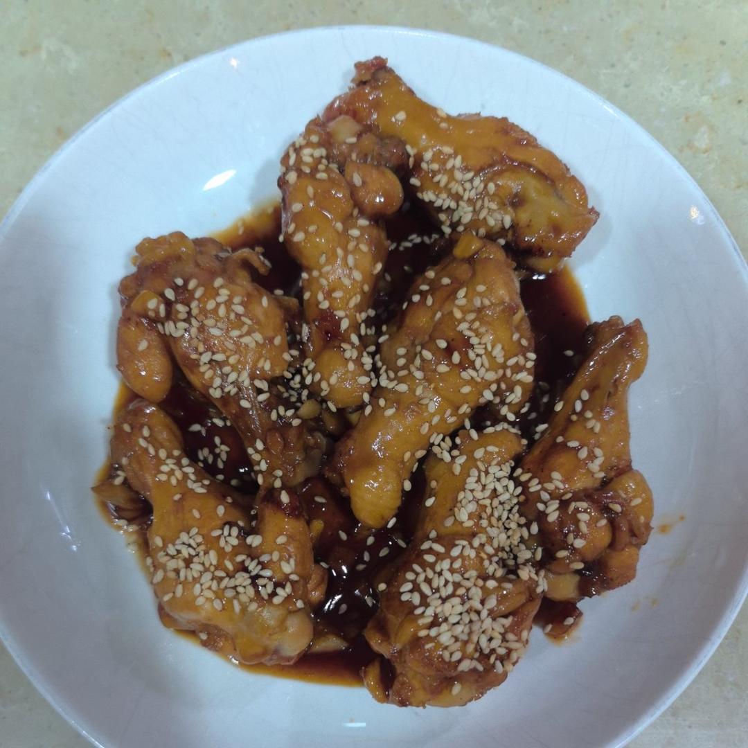 好吃到舔手指的「蒜香蜜汁鸡翅根」👍