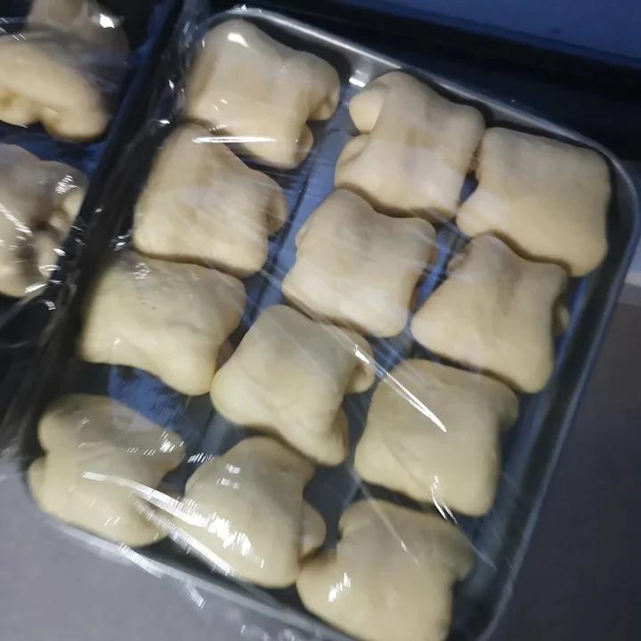 云朵牛奶面包