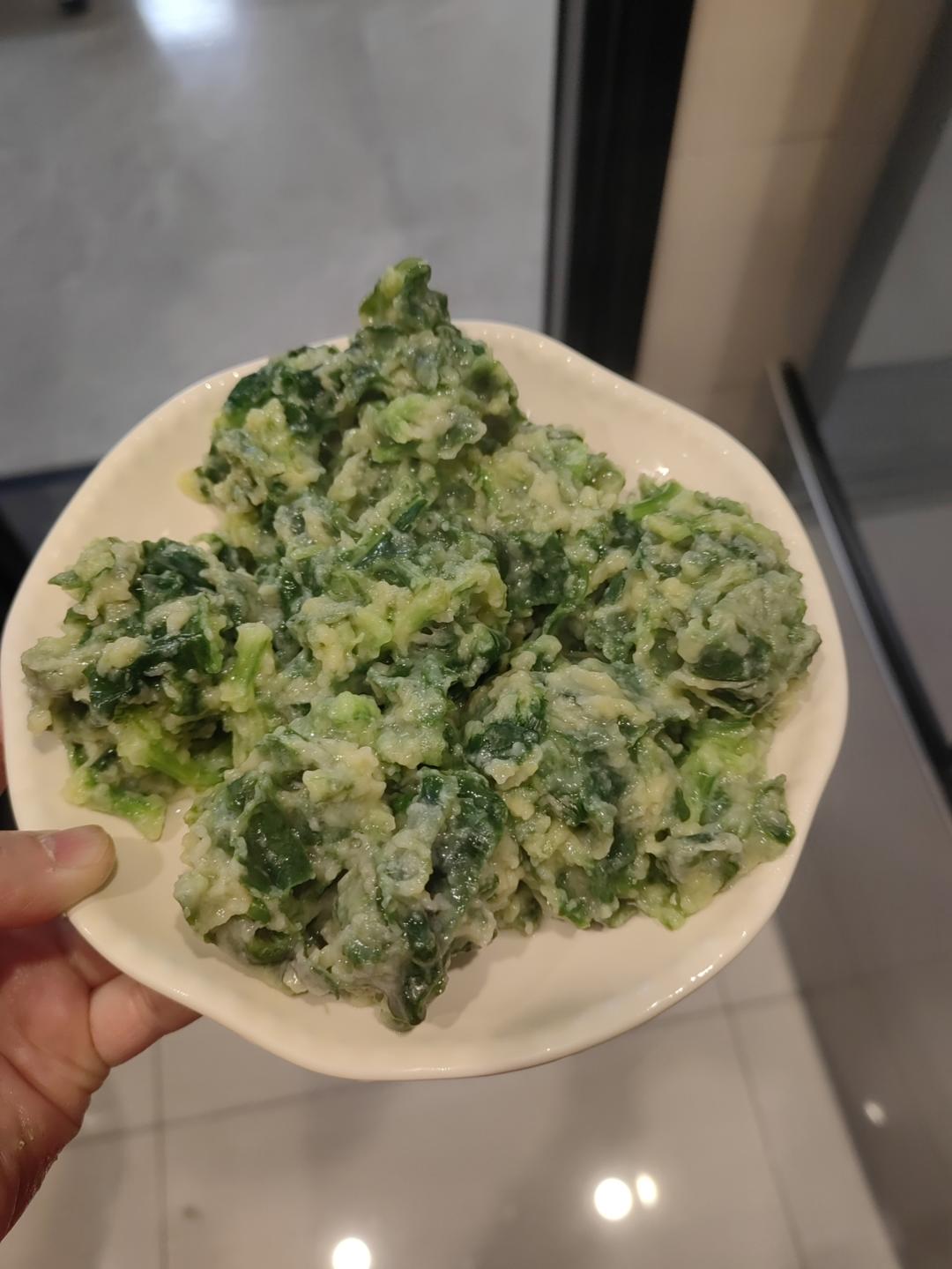 尝一口春天的鲜汤丨韭菜疙瘩汤