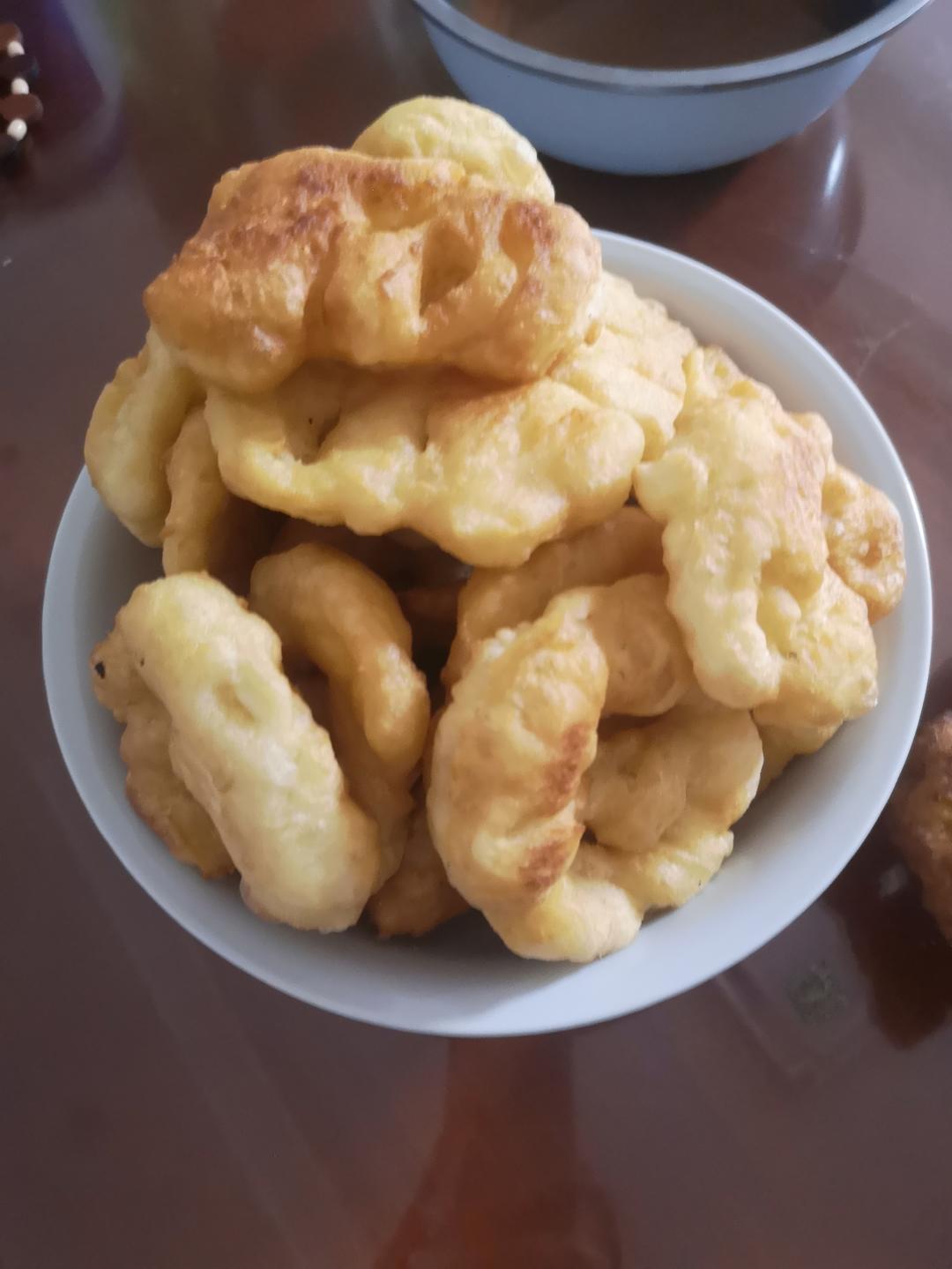 炸油饼超详细做法 做法家常 松软不油腻 附细节视频详解