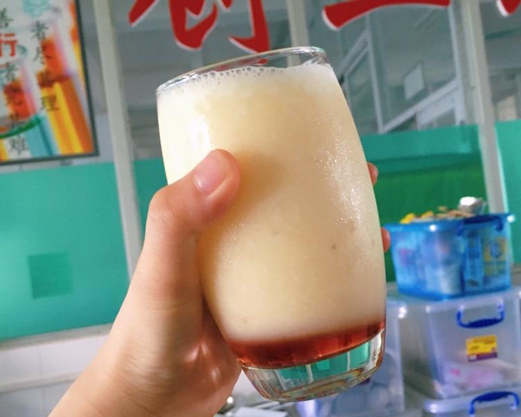 菠萝香蕉冰沙
