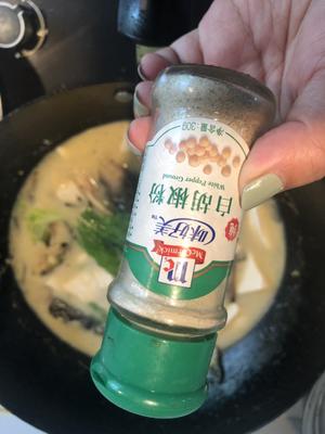 奶白昂子鱼豆腐汤的做法 步骤6