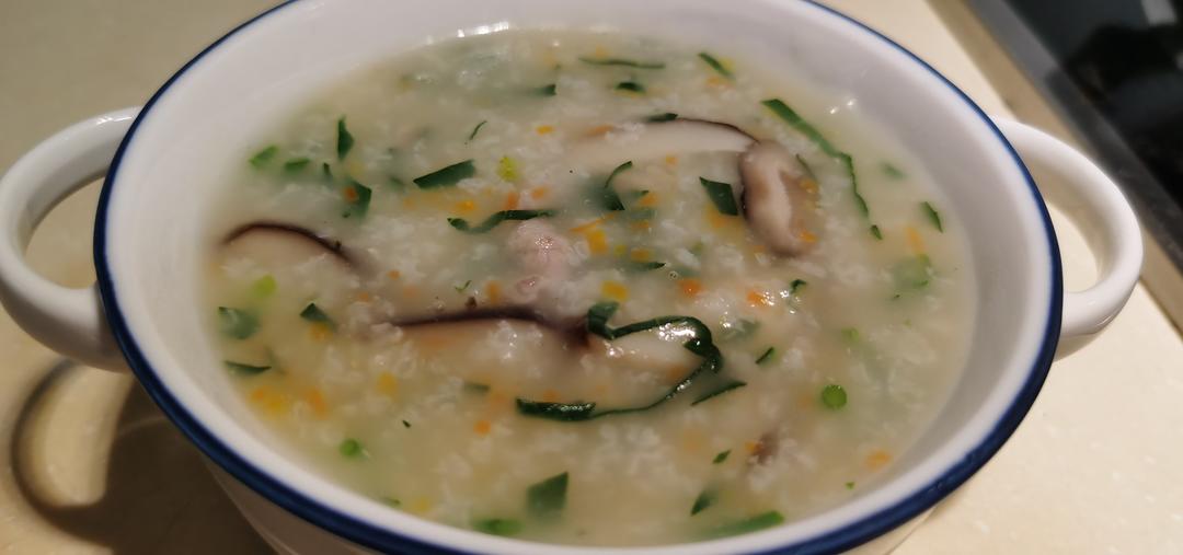 香菇菠菜牛肉粥