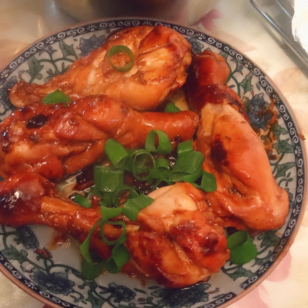🔥好吃到飙泪的秘汁多汁蒜香鸡腿，鲜嫩到流口水。