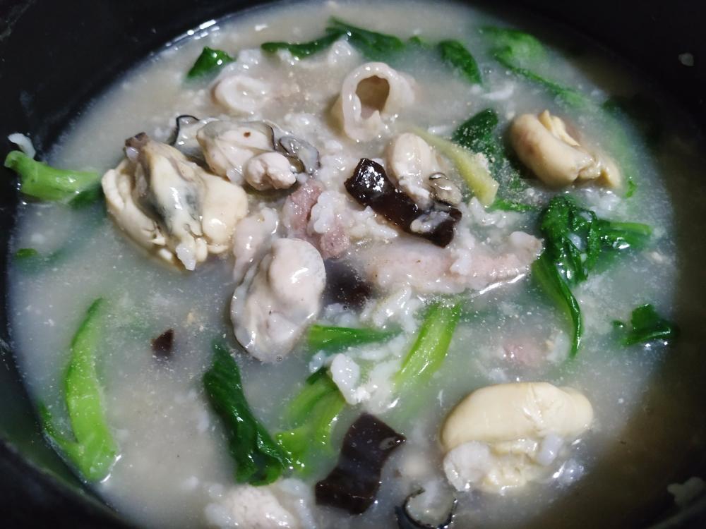 老菜脯蚝粥的做法