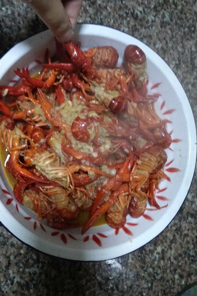 橘丽丝的蒜蓉小龙虾