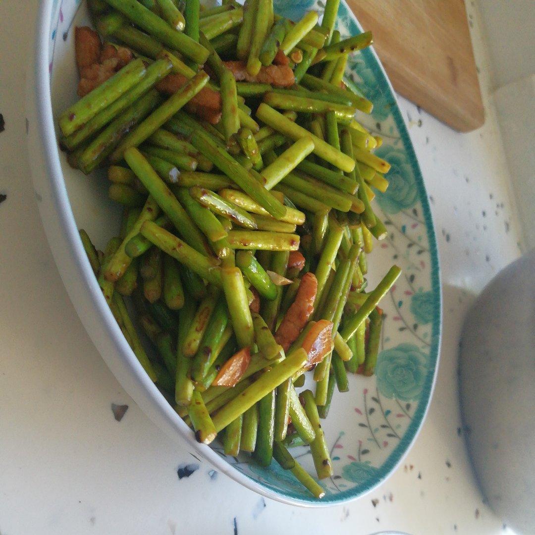 蒜薹炒肉