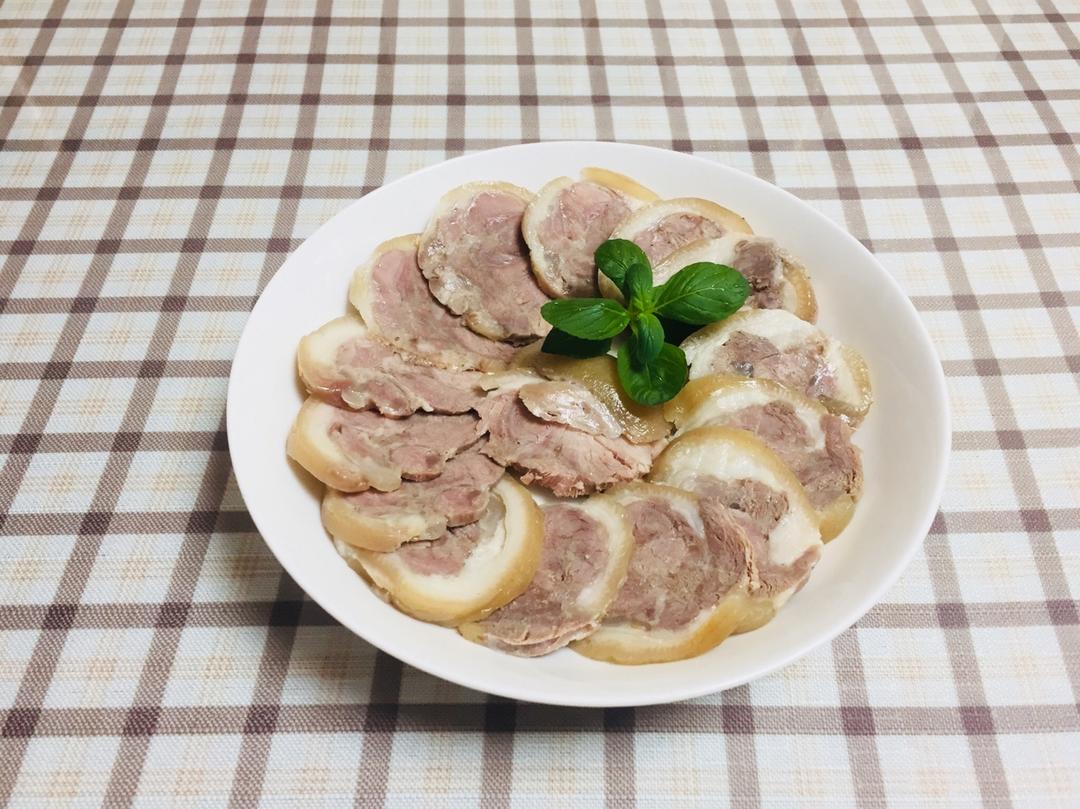 席萍做的水晶肘子