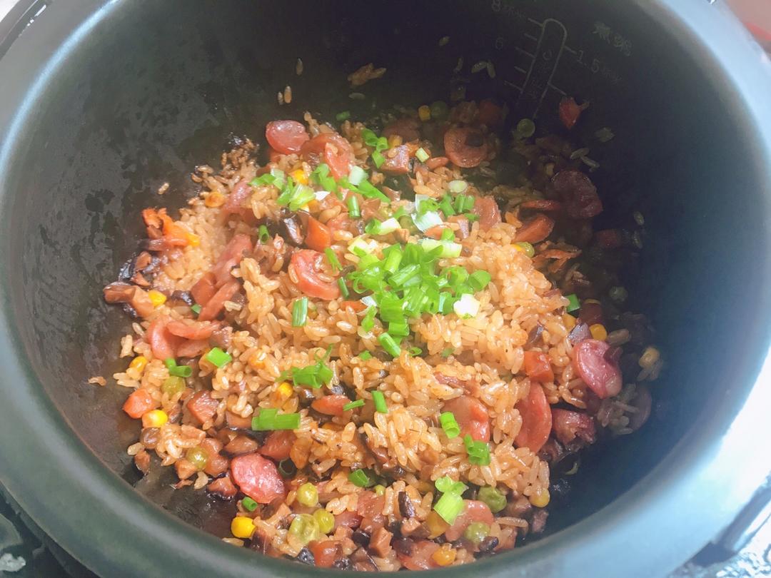 懒人必备～电饭煲腊肠焖饭