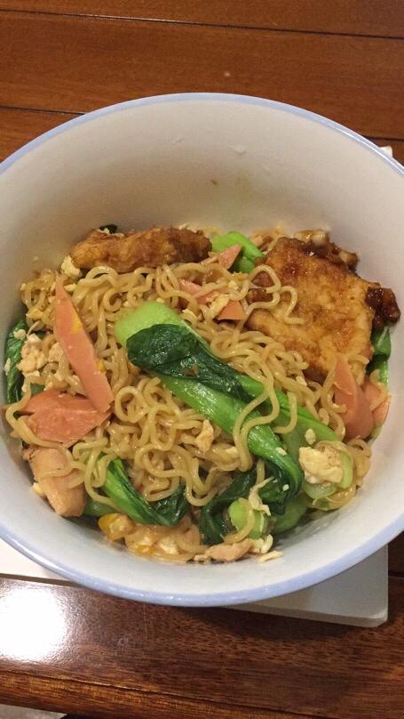 炒面的正宗做法，食材简单，味道足，吃一次就爱上