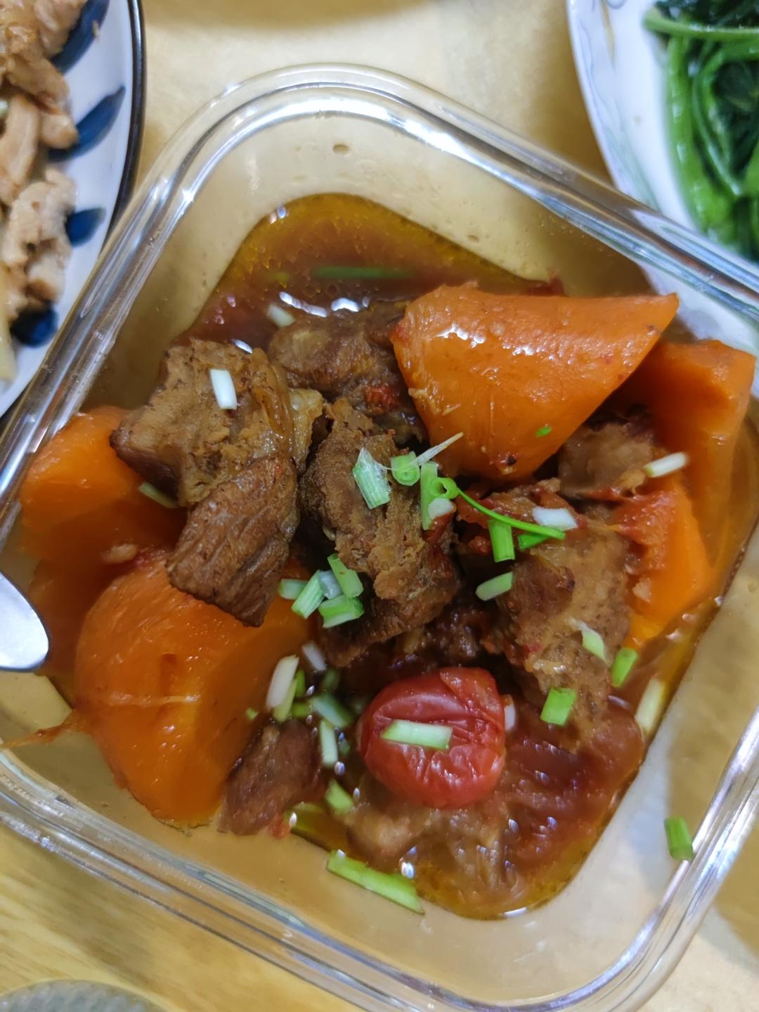 番茄土豆炖牛腩