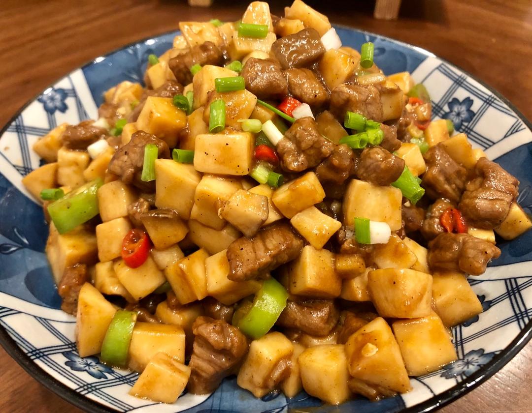 家常菜~杏鲍菇烧牛肉粒