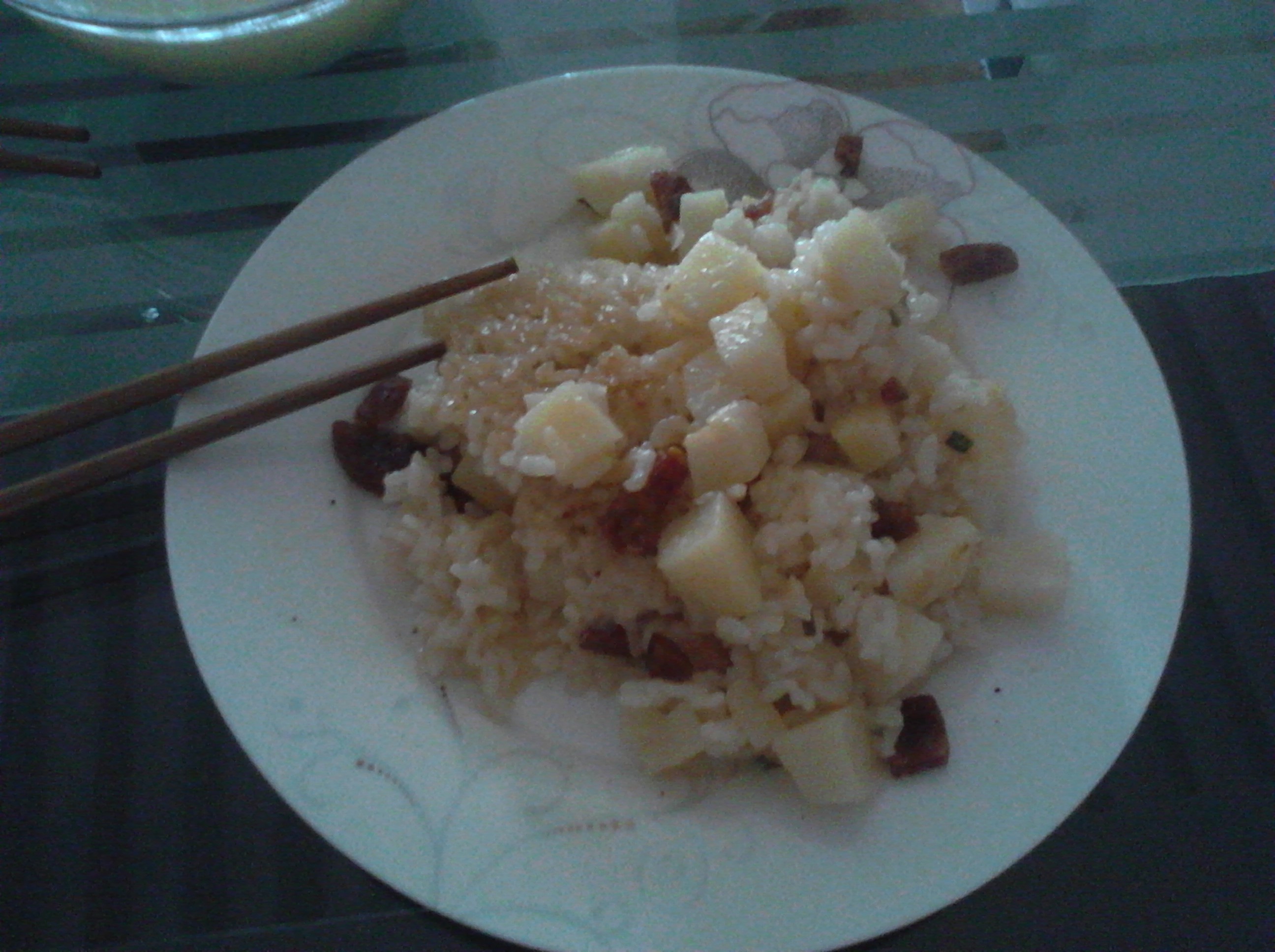 酱肉土豆焖饭