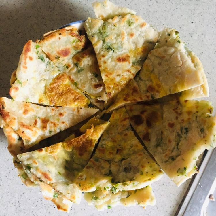 鸡蛋葱油饼                  （更新饼坯保存方法）