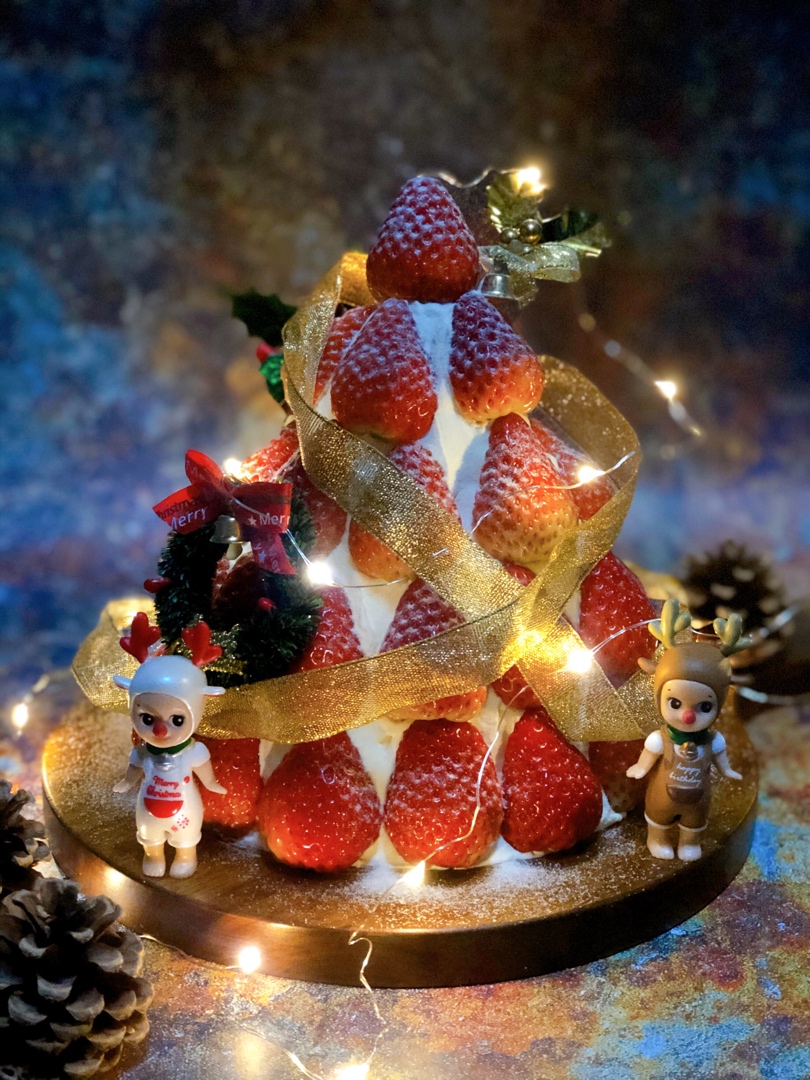 圣诞蛋糕-草莓圣诞树