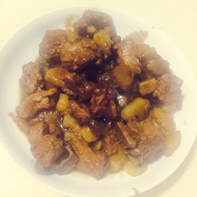 土豆烧排骨