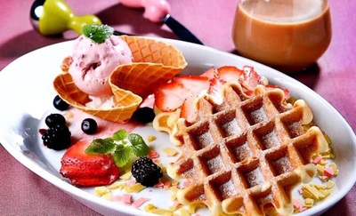 外脆内嫩的…华夫饼