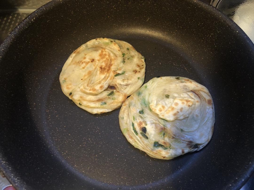 饺子皮版葱油饼