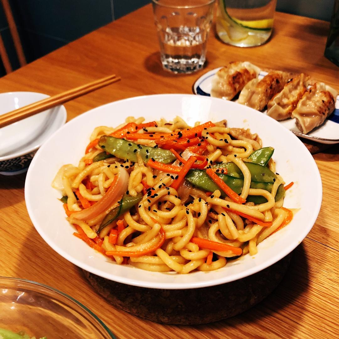 日式什锦炒乌冬