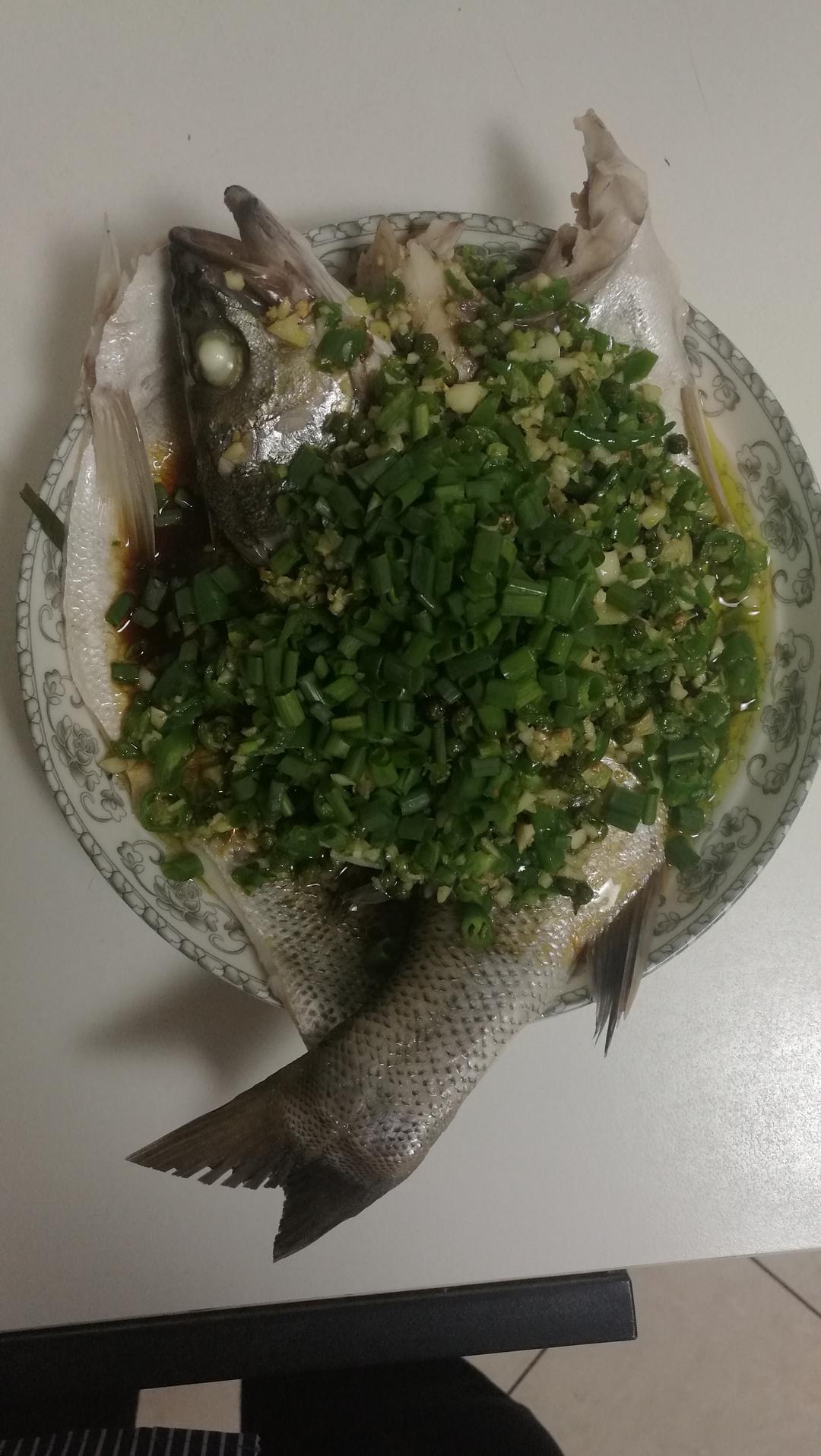 清蒸鲈鱼
