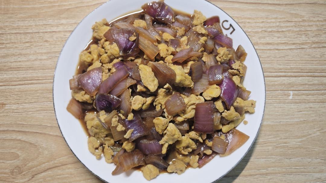 降压防癌的好食材  洋葱炒鸡蛋