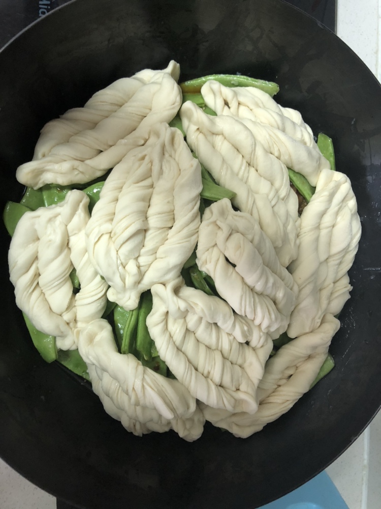 排骨扁豆粘卷子的做法
