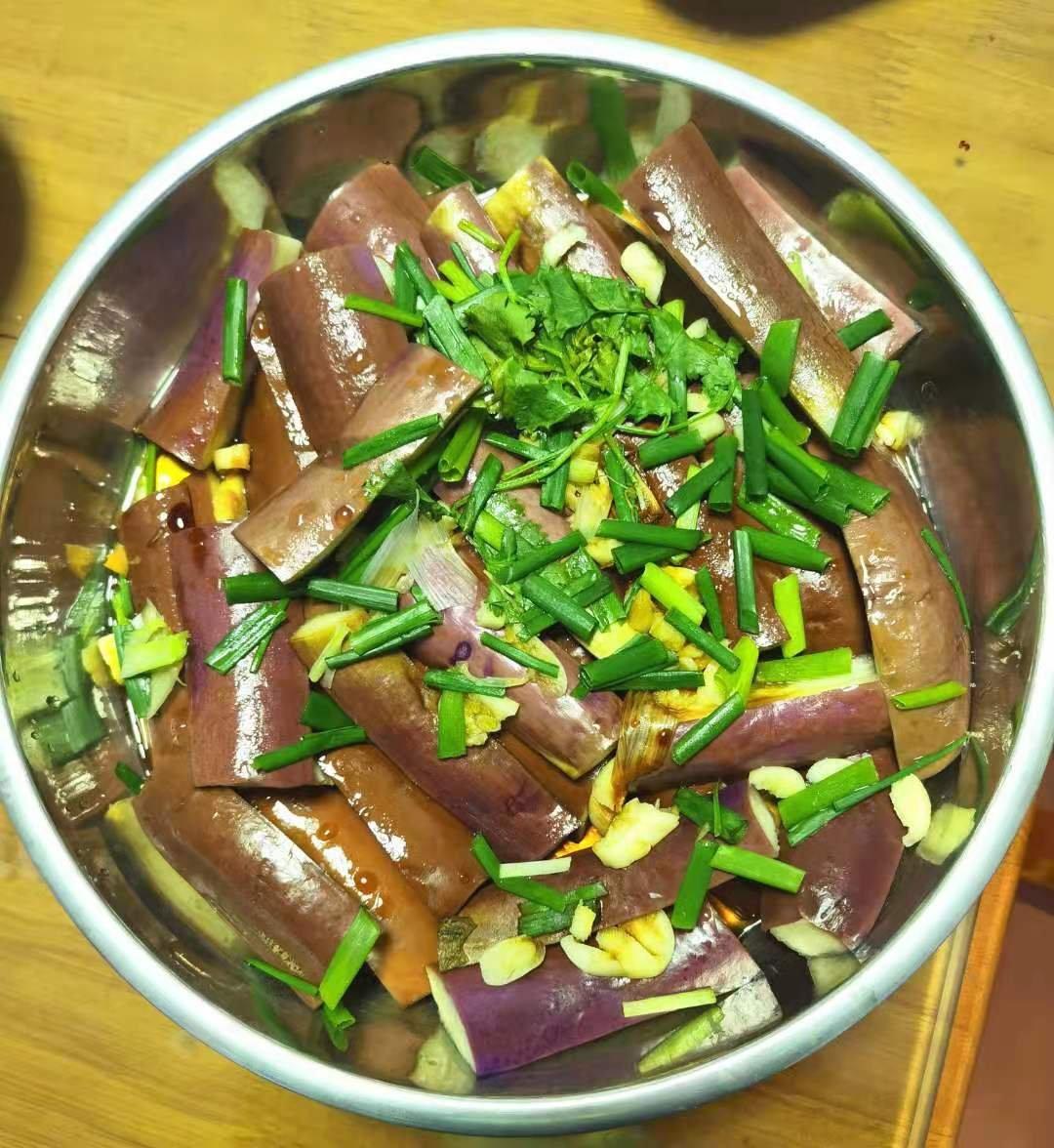 低脂爽口的蒜蓉蒸茄子