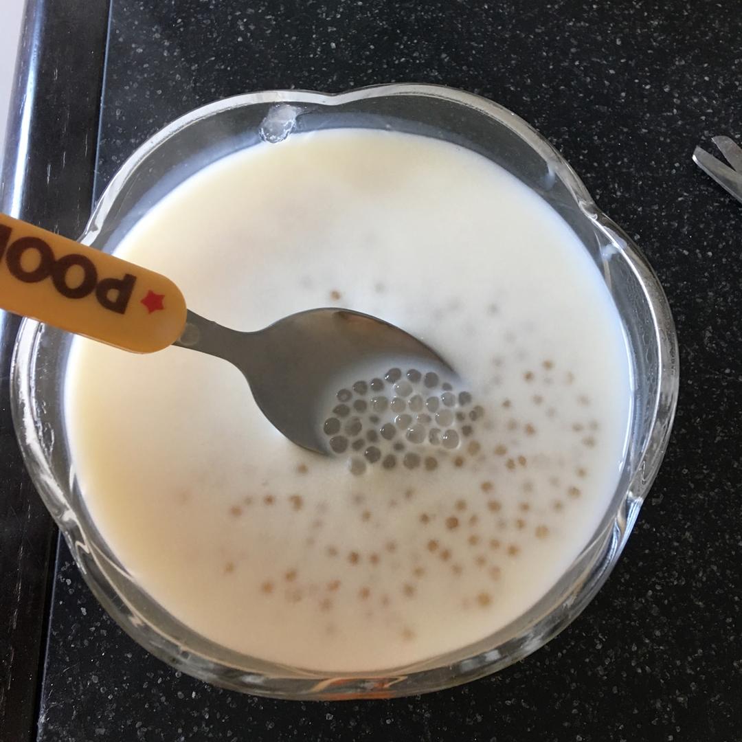 牛奶西米露