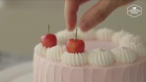 樱桃漩涡蛋糕 cherry vertical cake (小烤箱，九寸方盘)的做法 步骤15